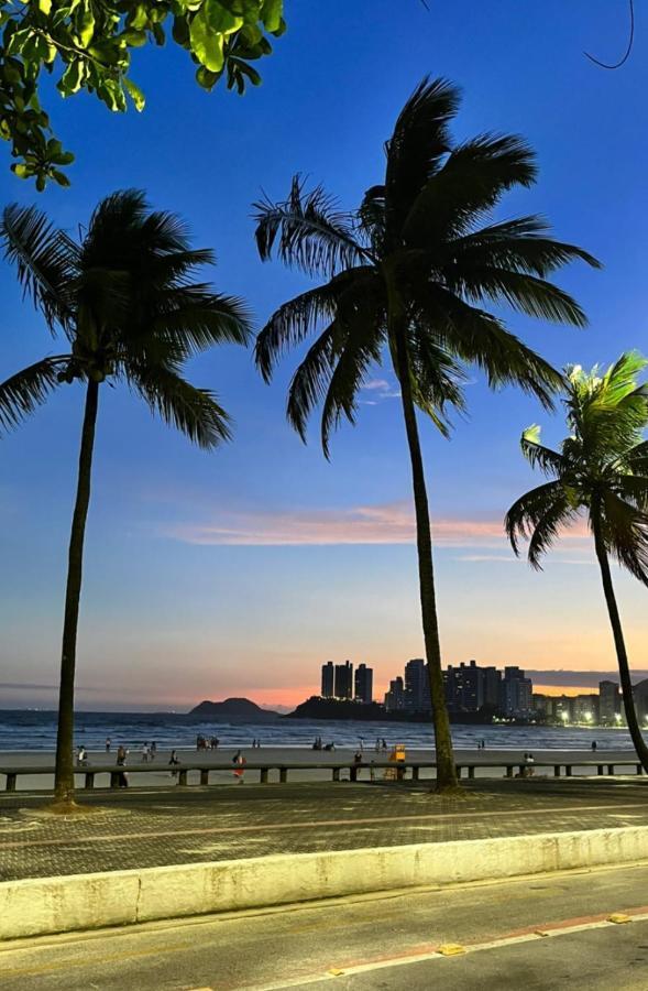 Lindo Ap - Praia Das Pitangueiras - Guaruja Appartement Buitenkant foto