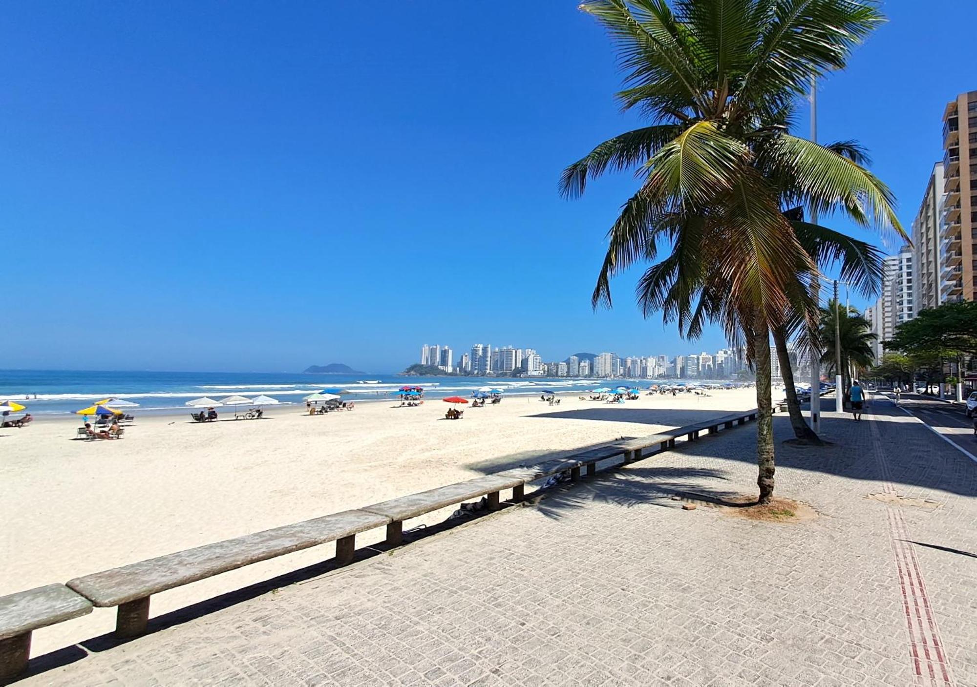 Lindo Ap - Praia Das Pitangueiras - Guaruja Appartement Buitenkant foto